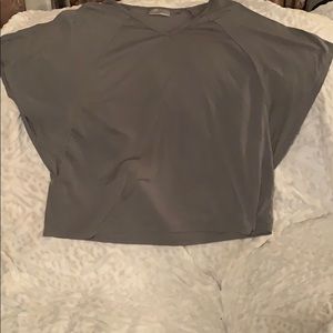 Plain gray blouse (18/20)